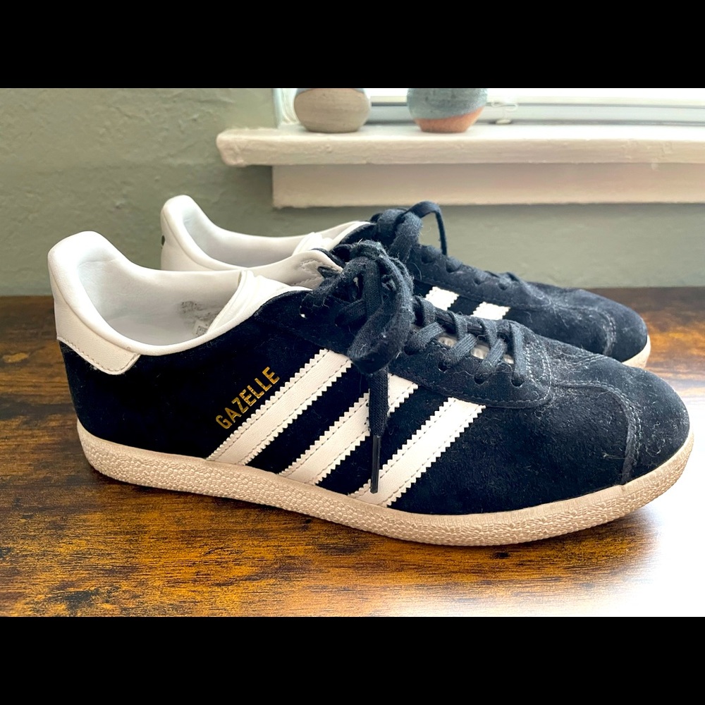 Black Adidas Gazelle Shoes